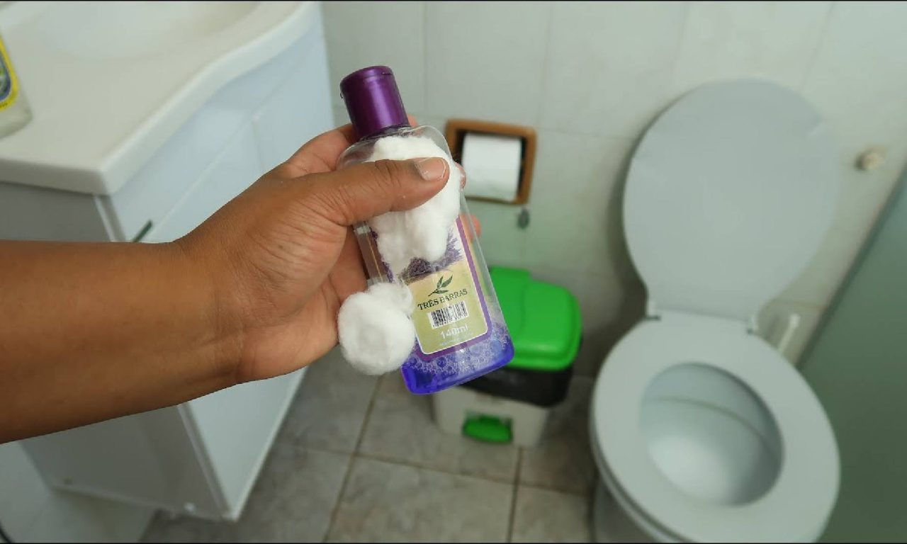 Dicas essenciais para manter o banheiro de casa sempre limpo e cheiroso