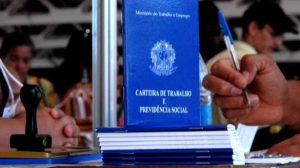 Novas regras da CLT: férias de 30 dias dos trabalhadores podem sofrer alteração em 2026