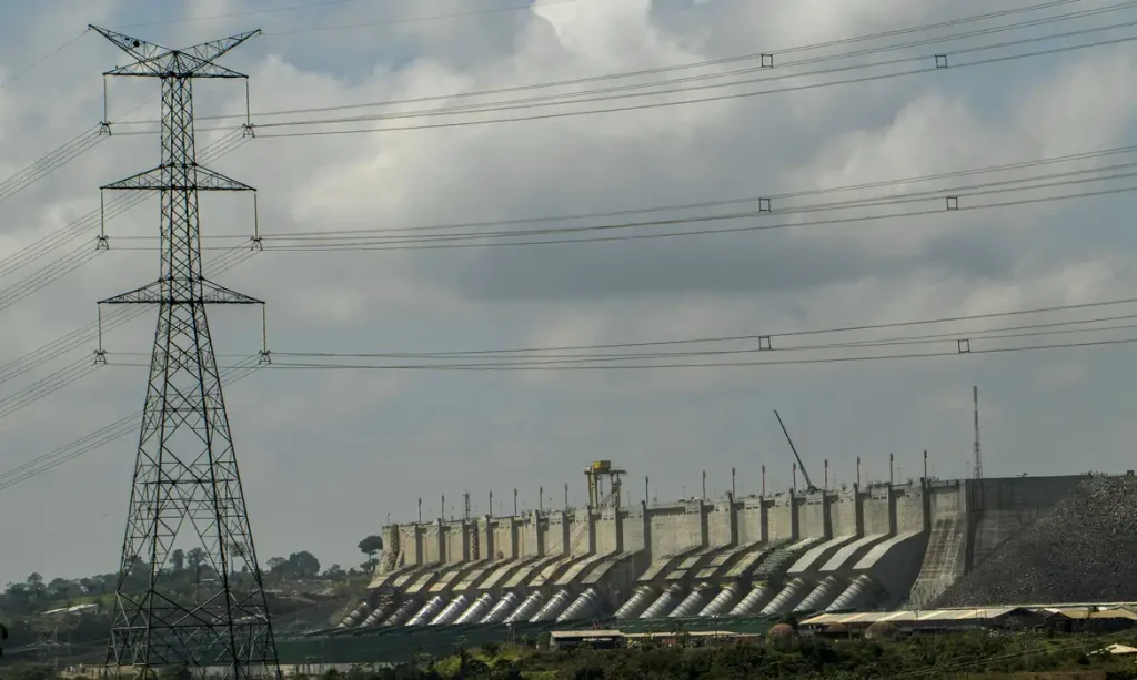 Conta de luz terá bandeira amarela em maio, decide Aneel