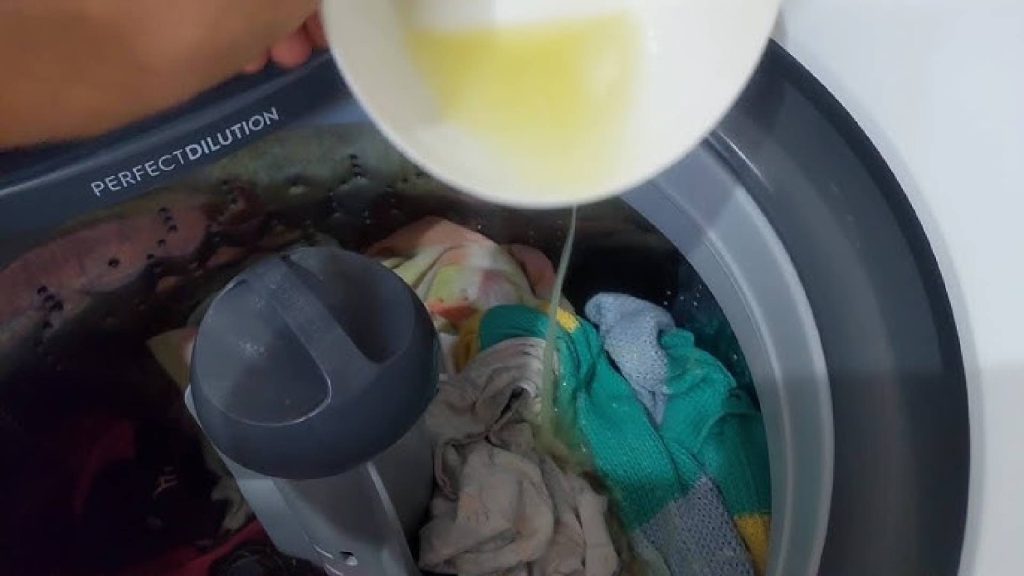 6 erros comuns ao lavar roupa que você deve evitar