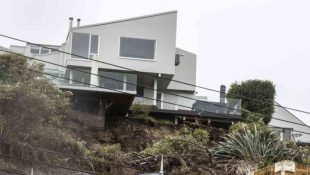 Homem compra mansão por R$ 57 milhões e vê sonho se tornar pesadelo