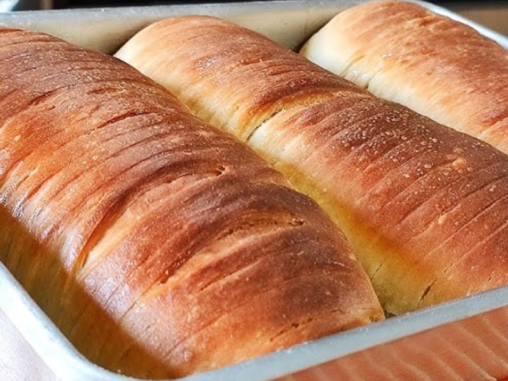 Pão caseiro sem ovo e sem leite: fica muito macio e é delicioso
