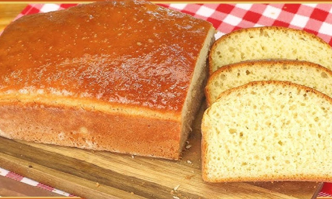 Com poucos ingredientes, pão caseiro sem sovar é simples e uma ótima opção para o lanche
