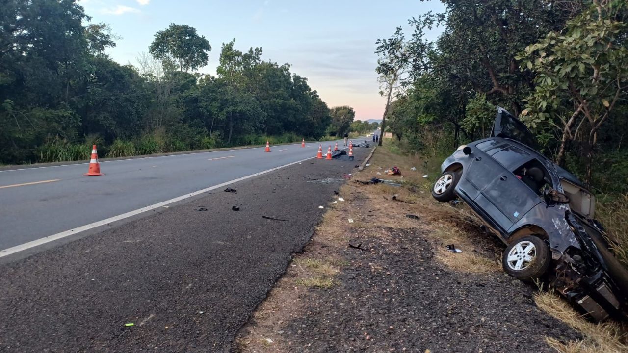 Acidente aconteceu na BR-153. (Foto: Divulgação/PRF)