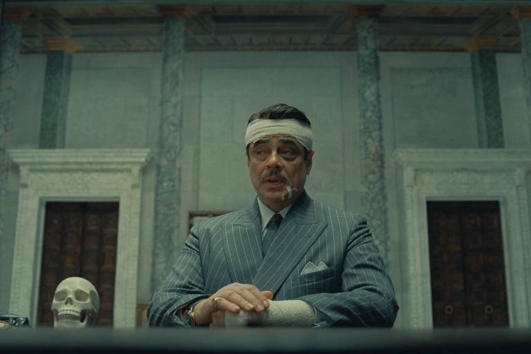 Benicio del Toro em "O Esquema Fenício". (Foto: Reprodução/Universal Pictures)