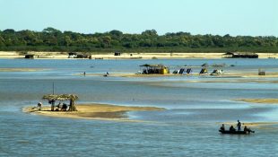 Ilhas no Rio Araguaia. (Foto Reprodução/Goiás Turismo)
