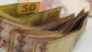 Banco Central emite alerta para quem tem dinheiro guardado na poupança