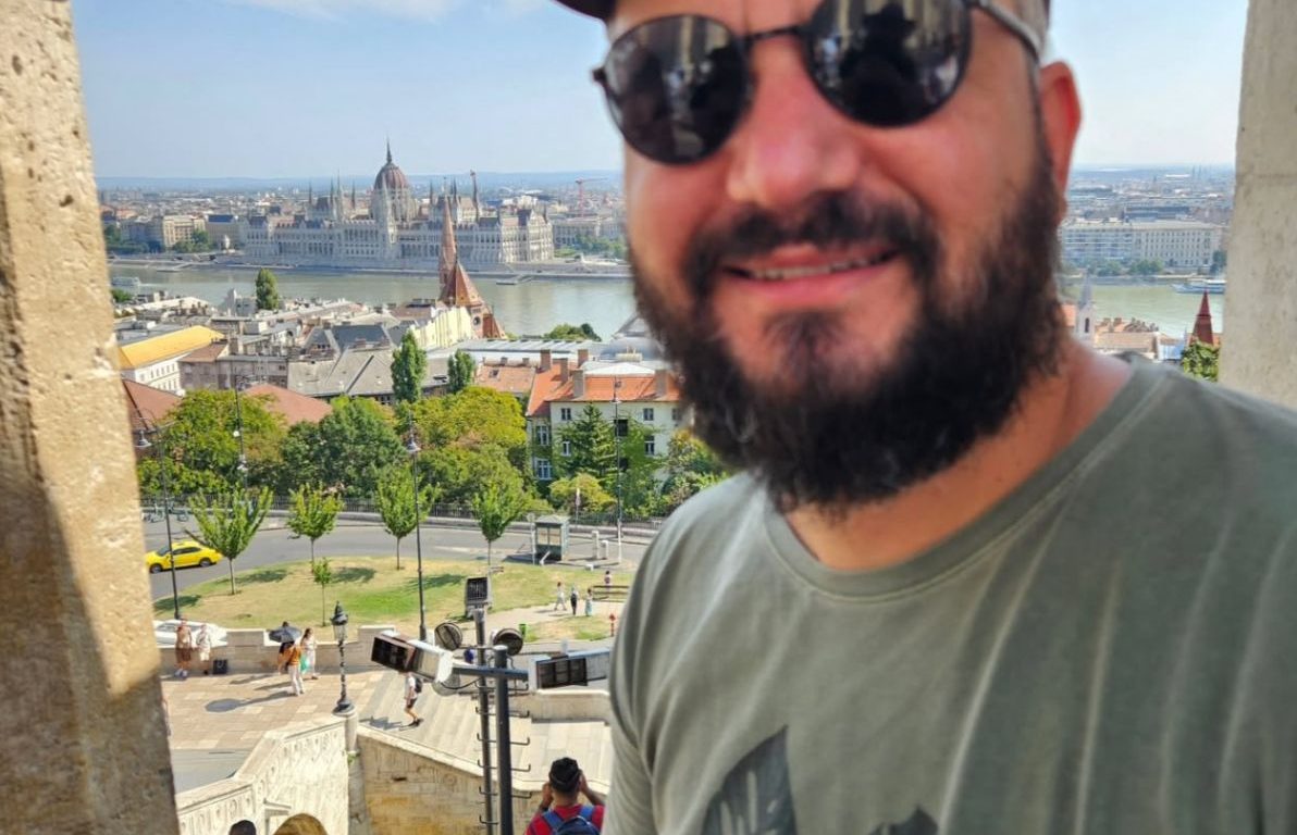 Rodrigo Lopes de Assis, advogado morto em grave acidente.