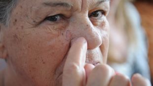 Hidratante natural simples e acessível para “apagar” as rugas e rejuvenescer a pele