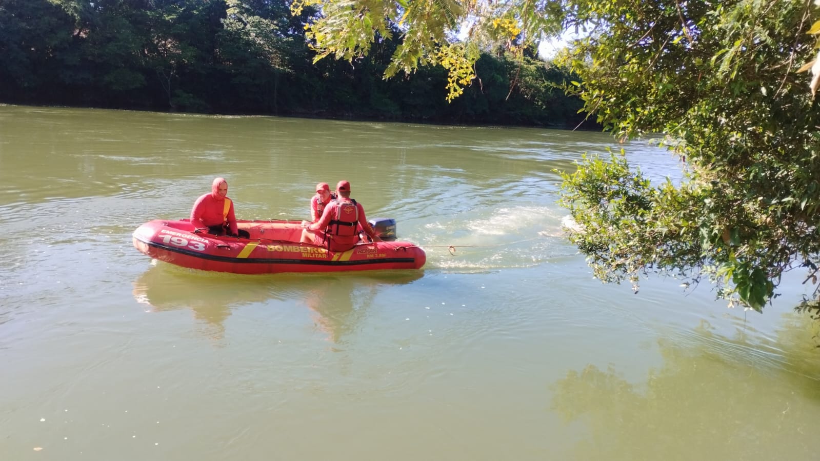 Em momento de lazer, homem se afoga em rio e é encontrado morto dois dias depois pelos Bombeiros