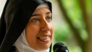 Freira brasileira perde cargo em mosteiro da Itália por ser “bonita demais”