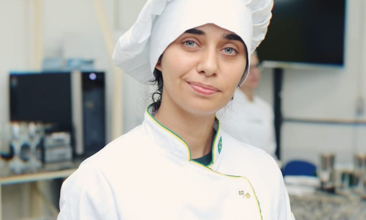 Diretamente de Anápolis, chef Paula Fragola trouxe para Goiás o 1º lugar entre os chefs do Centro-Oeste no concurso da Abrachefs. (Foto: Arquivo Pessoal)