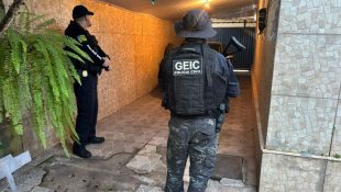 Geic realizou a operação na manhã desta quarta-feira (21), visando grupo suspeito de falsificar documentos para alunos de Direito. (Foto: Divulgação)
