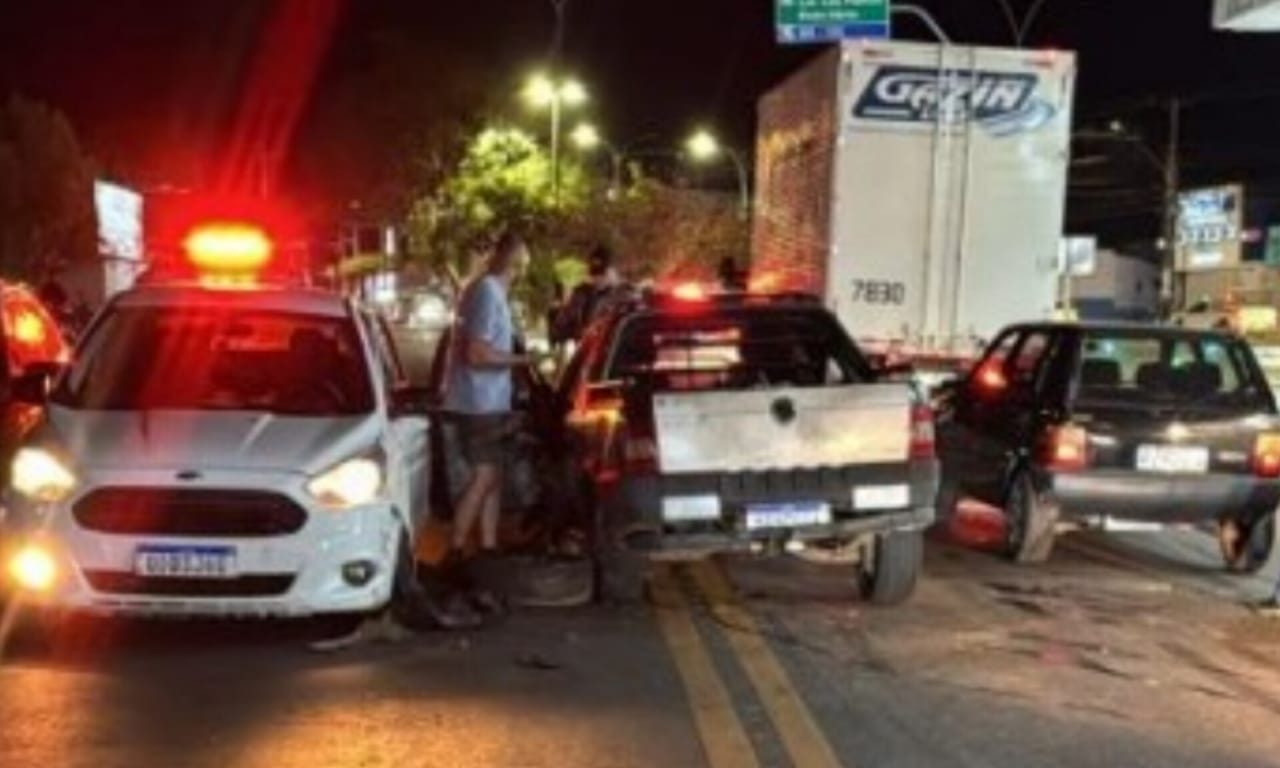 Acidente com motorista embriagado aconteceu na Vila Jaiara. (Foto: Reprodução)