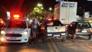 Acidente com motorista embriagado aconteceu na Vila Jaiara. (Foto: Reprodução)