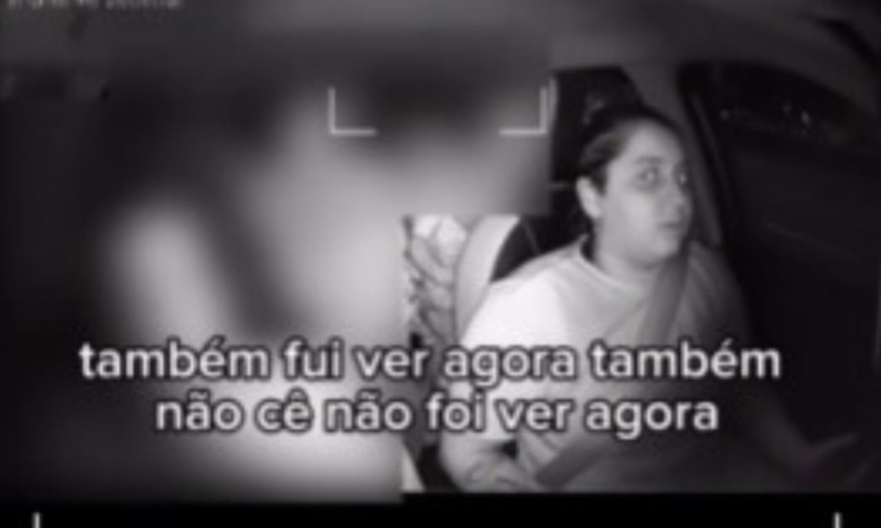 Motorista de aplicativo tem infeliz surpresa ao olhar para trás durante viagem