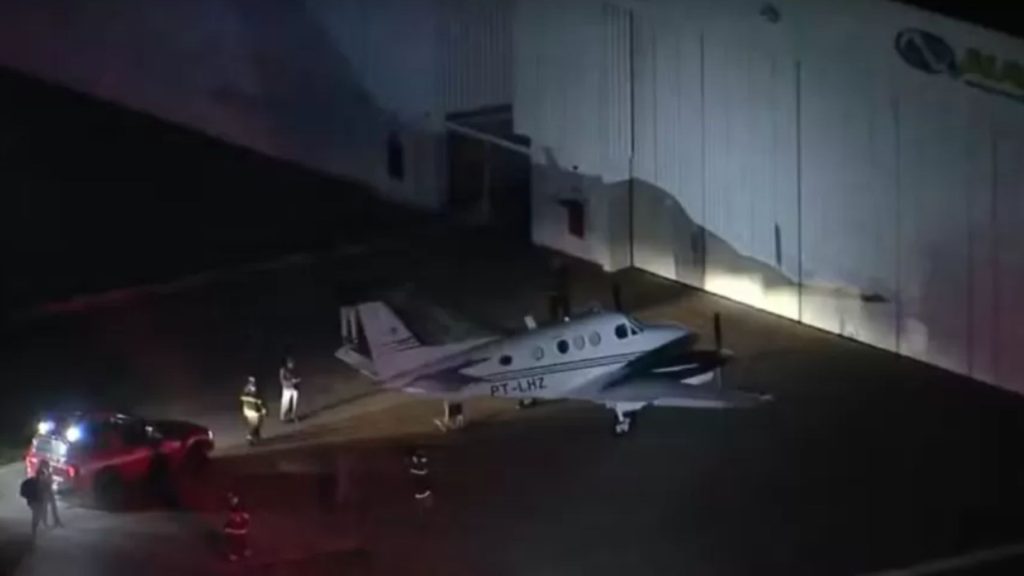 Pouso de emergência foi realizado com sucesso.