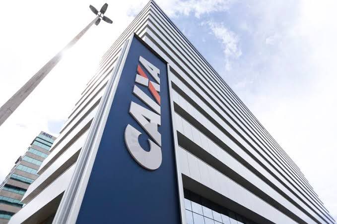 Brasileiros com CPF final 0, 1,2,3,4,5,6,7,8 e 9 podem consultar se têm até R$ 2.424,11 para receber da Caixa