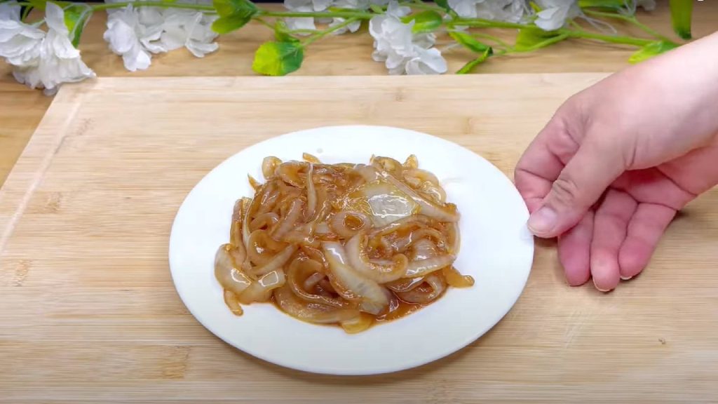 Truque simples para preparar uma deliciosa cebola caramelizada