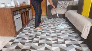 Adeus, tapetes na porta: arquitetos elegeram nova tendência do momento para as residências