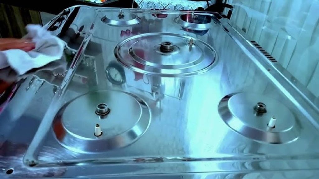 Truques práticos para deixar o fogão brilhando sem muito esforço