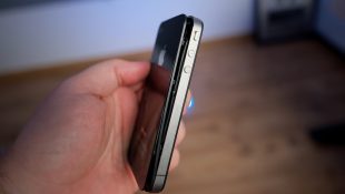 6 sinais de que o seu celular pode estar prestes a explodir e como evitar que o pior aconteça