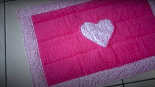 6 formas de reutilizar uma toalha velha (não jogue mais no lixo)