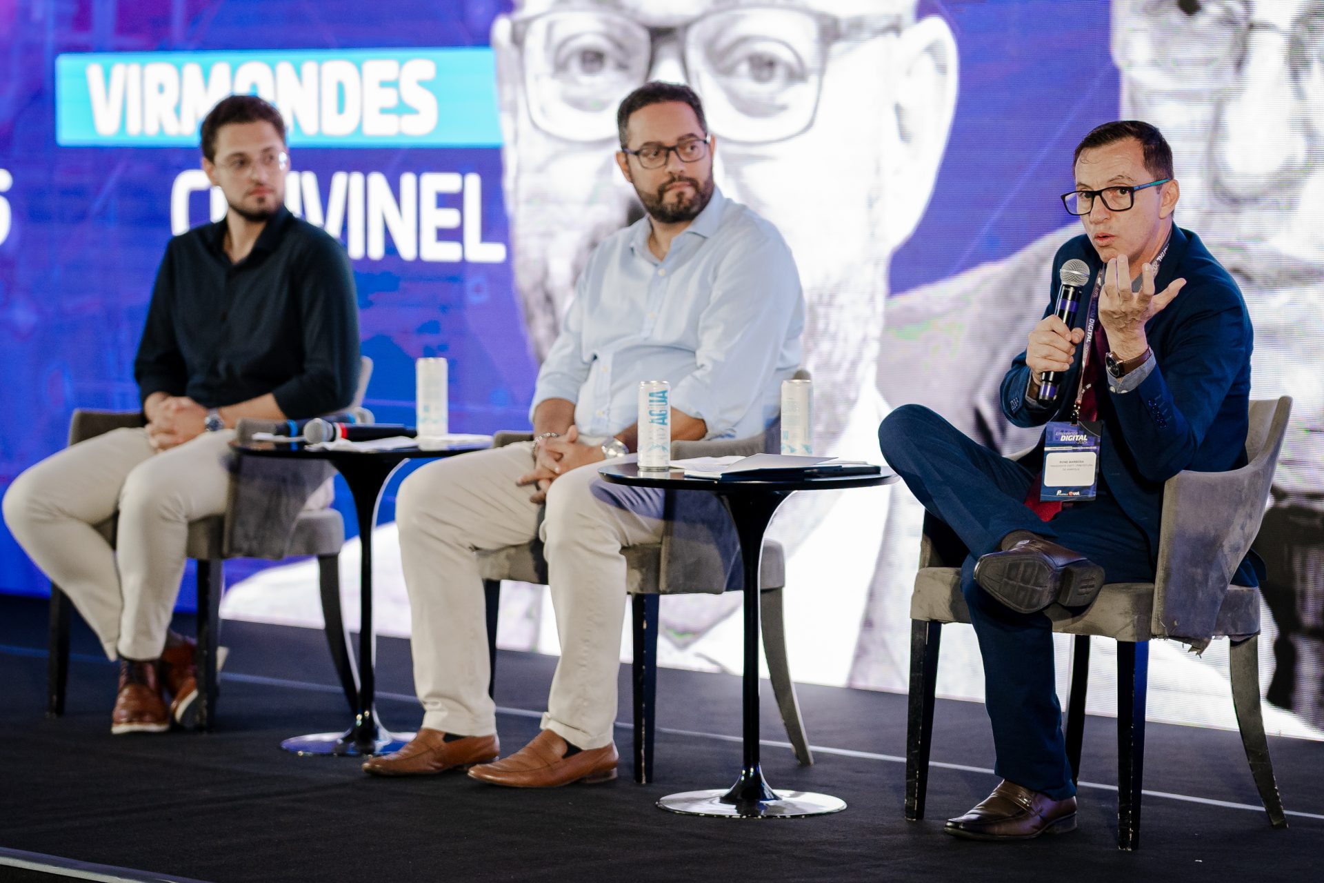 Bate papo: desburocratização, digitalização e oportunidades são temas analisados por especialistas