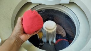 6 coisas que todo mundo deveria fazer antes de colocar a roupa na máquina de lavar