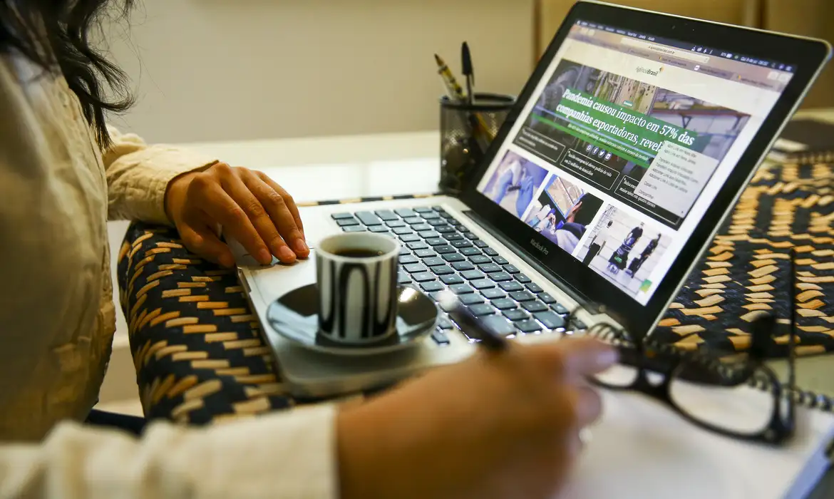 6 trabalhos remotos que não exigem experiência e pagam bem