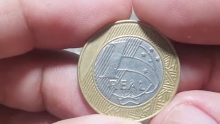 Essa moeda de R$ 1 pode valer mais de R$ 4 mil e talvez você tenha uma sem saber