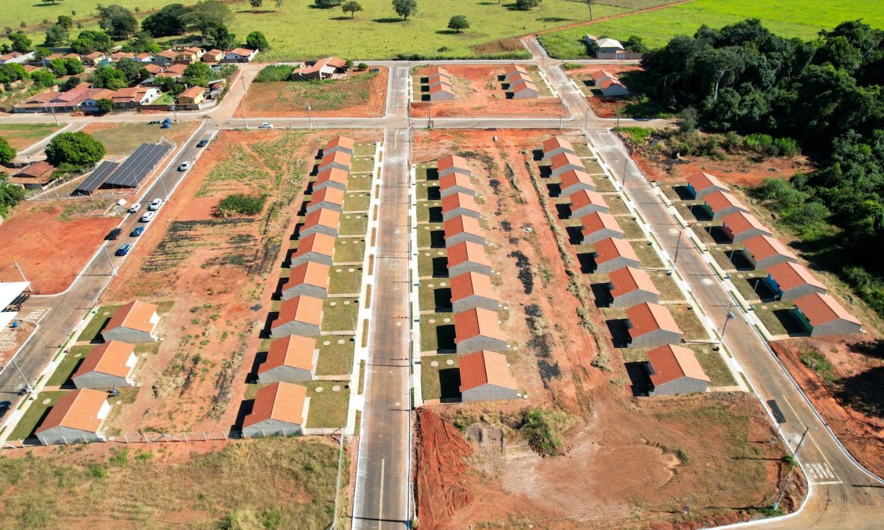 Casas do programa Pra ter Onde Morar, do Governo de Goiás. (Foto: Divulgação/Agehab)