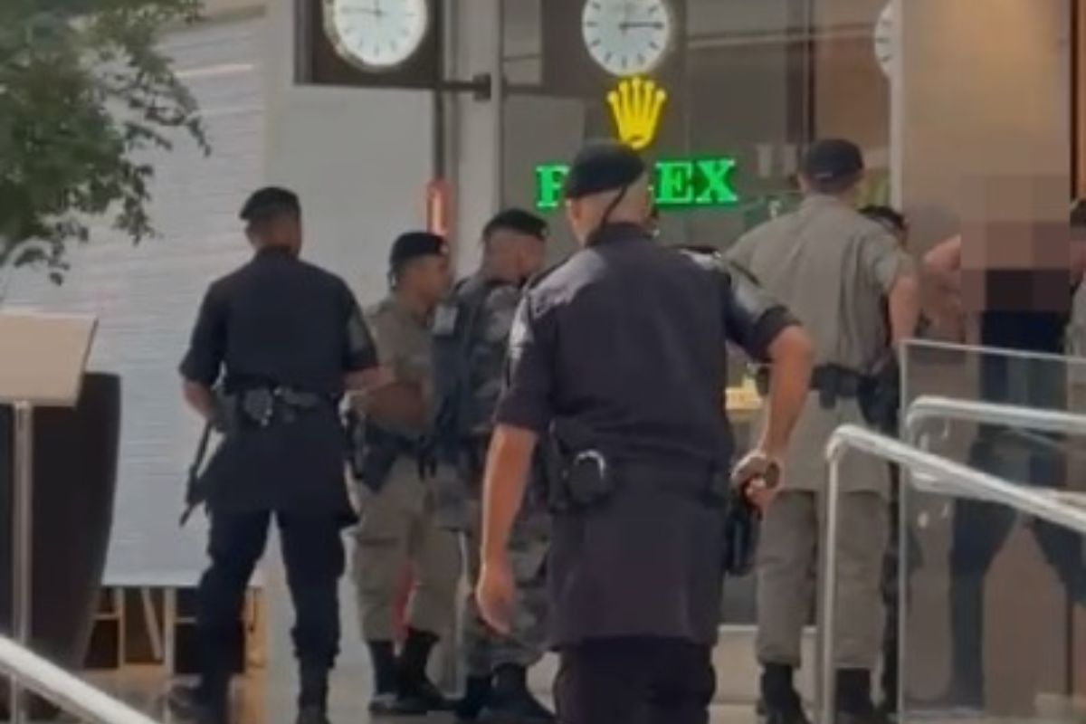Criminosos tentam aplicar golpe em loja da Rolex no Flamboyant Shopping