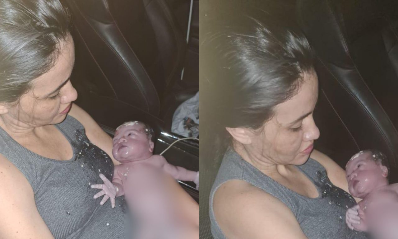 Miriã Abreu e a filha, ainda dentro do carro, logo após o parto.