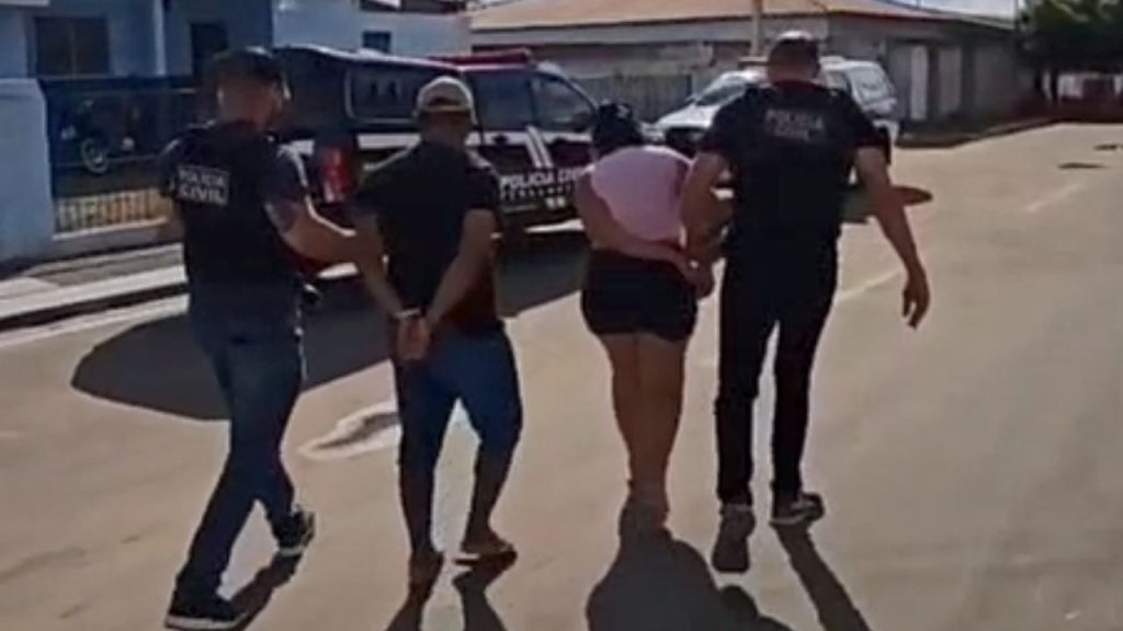 Polícia prendeu casal que estava foragido. (Foto: Divulgação/PC)