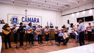Dia Municipal da Orquestra de Violeiros de Anápolis foi instituído a partir de um projeto da vereadora Seliane da SOS (MDB).