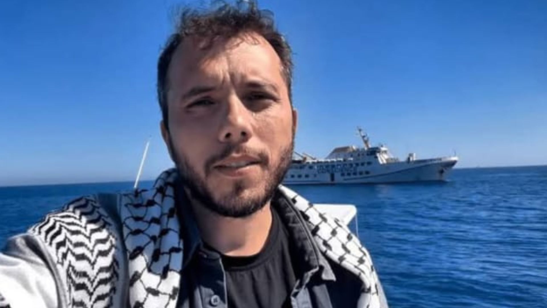 Quem é Thiago Ávila, brasileiro interceptado por Israel em barco humanitário