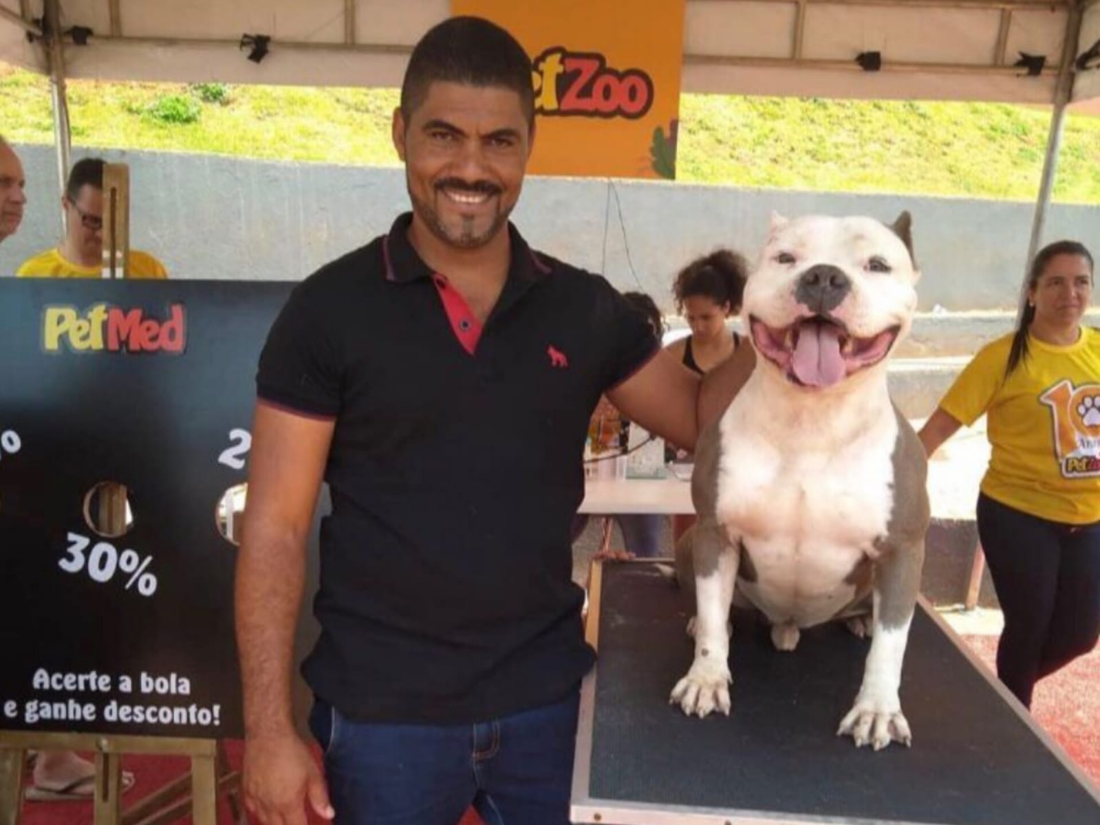 Jairo Almeida atua como adestrador há 32 anos e possui vasta experiência no trato de Pit Bulls. (Foto: Arquivo Pessoal)