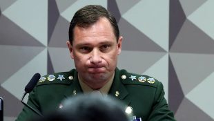 Prisão de Cid é decretada por Moraes, mas defesa diz que ele não foi preso