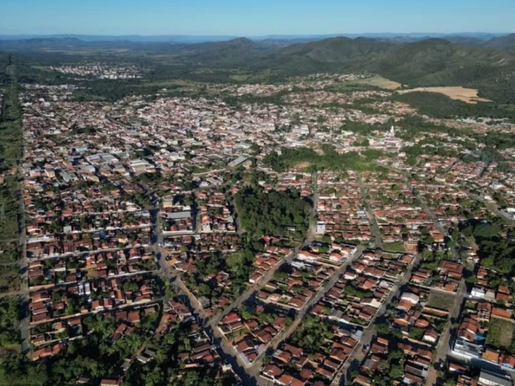 Município é apontado como o maior de Goiás, superando em área Nova York e Paris