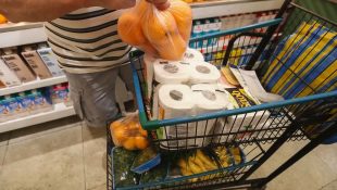Rede de supermercado comunica fechamento de mais de 40 unidades