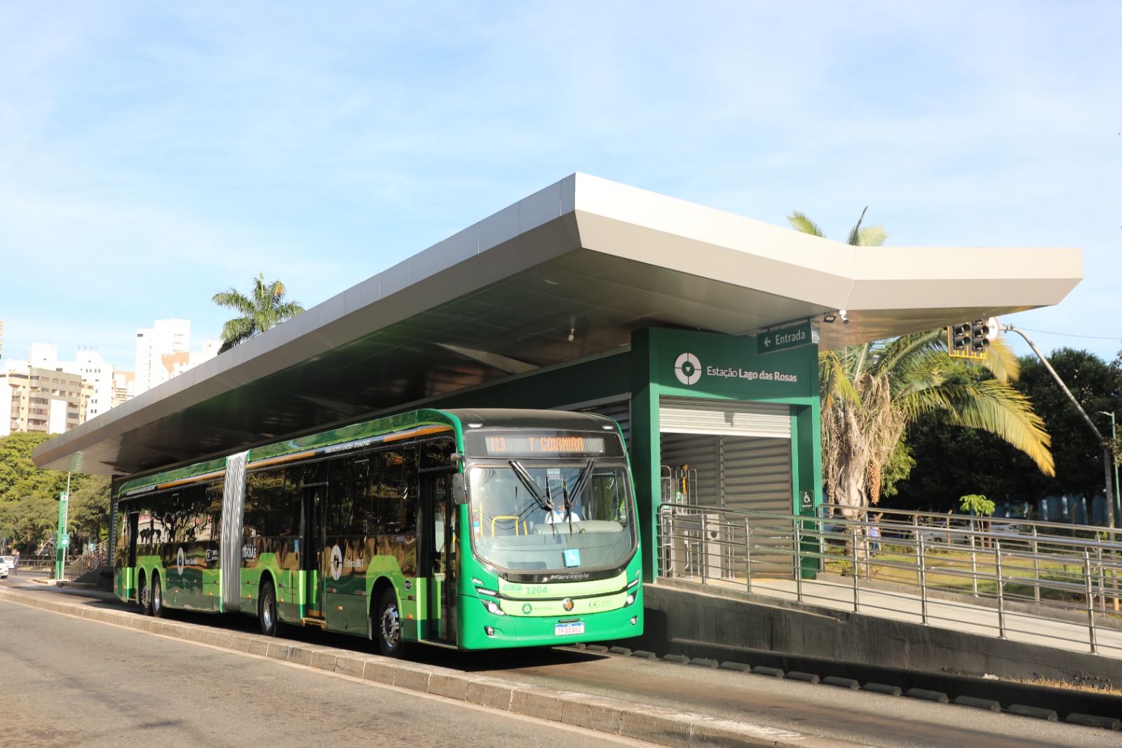Ônibus 100% elétrico e superarticulado já está circulando no Eixo Anhanguera; saiba detalhes