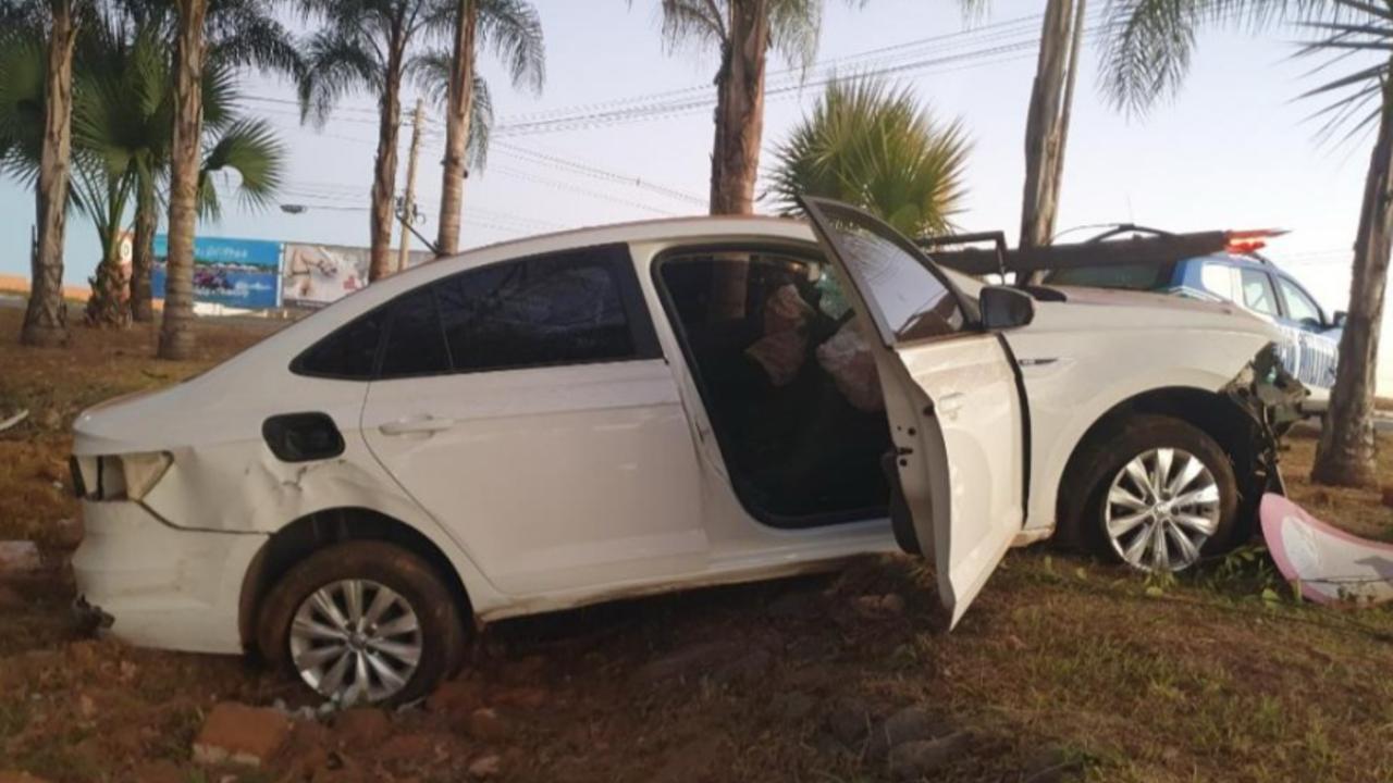 Carro de motorista de app é recuperado em Anápolis após roubo em Goiânia; um dos suspeitos morreu em confronto