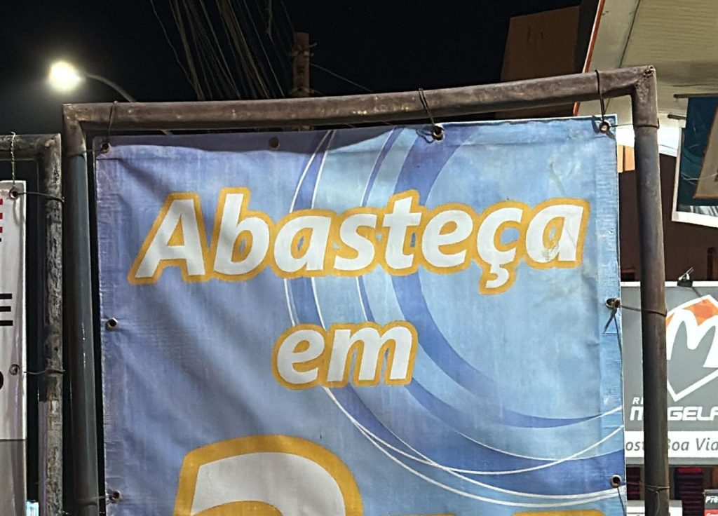 Forma de pagamento aceita em posto de combustível de Goiânia chama atenção