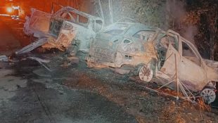 Veículos ficaram completamente destruídos após acidente na BR-153. (Foto: Divulgação)