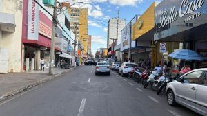 Rua Engenheiro Portela, região central de Anápolis (Foto: Paulo Roberto Belém/Portal 6)
