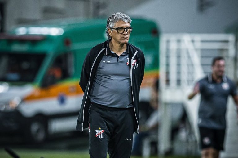 Sem saber o que é vencer na Série C, técnico do acesso deixa o comando do Anápolis