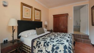 Onde colocar a cama para dormir melhor, segundo o Feng Shui