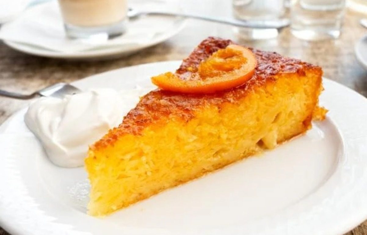 Bolo de laranja sem açúcar e sem farinha que surpreende pelo sabor e leveza.