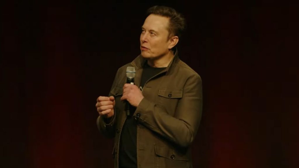 Elon Musk em evento sobre a Tesla.
